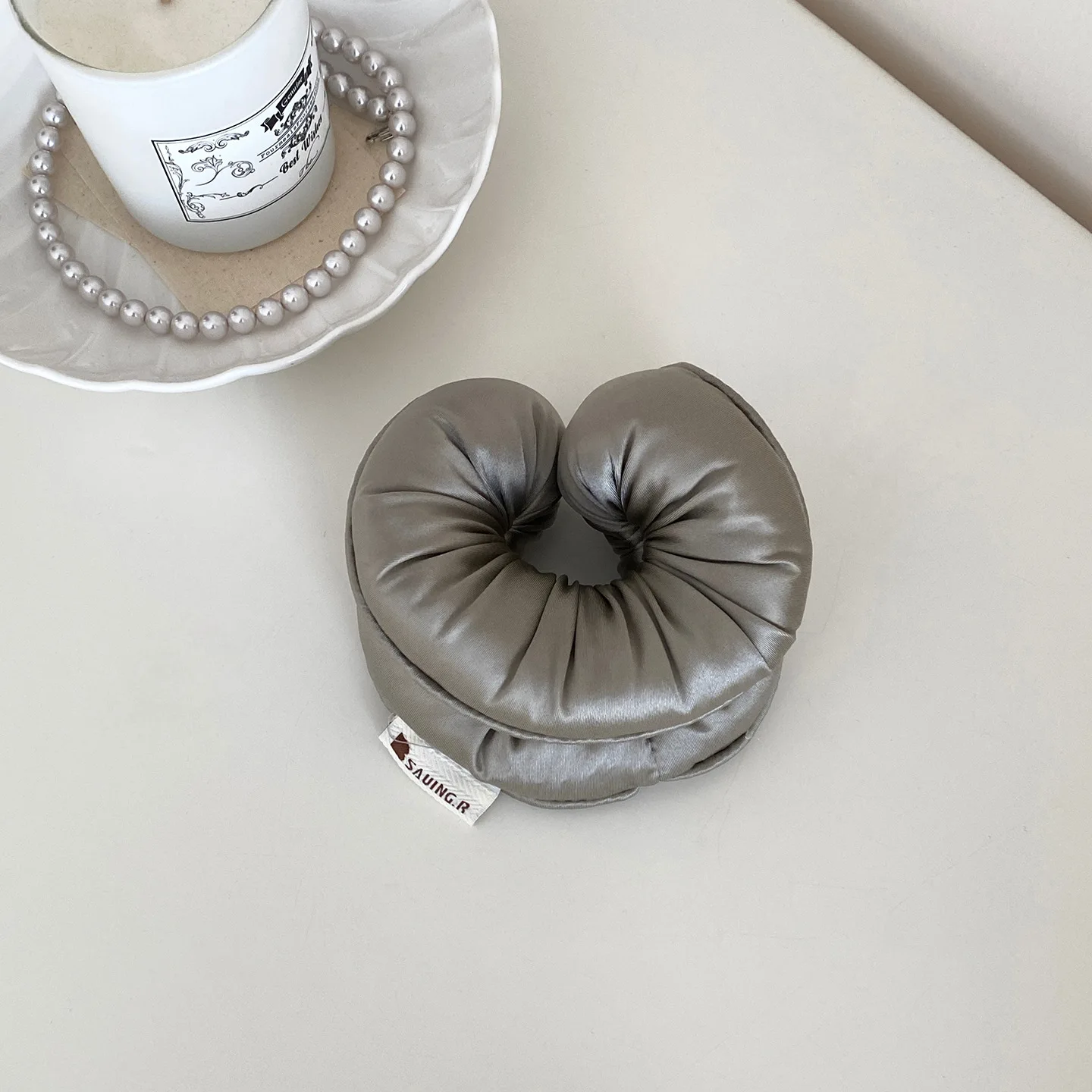 Sponge Sleep Elastic Ponytail  - đánh giá và giá Travel Accessories Must Have